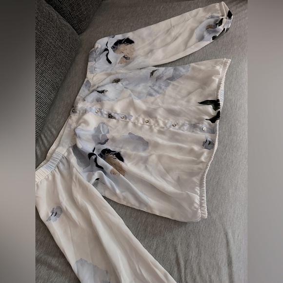 Dynamite Top - Picture 2 of 2